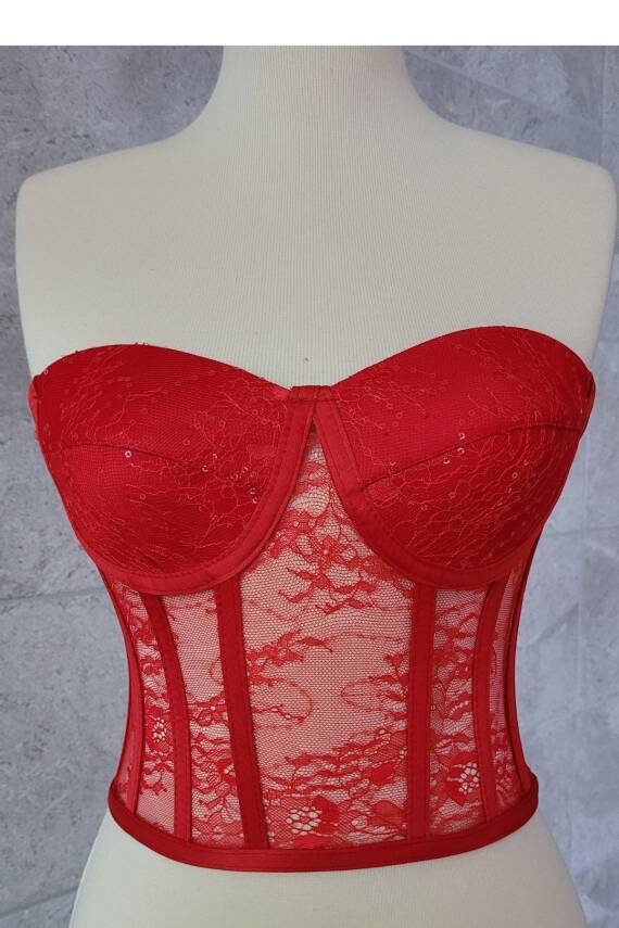 Kırmızı Lez Dantel Balenli Bağlamalı Büstiyer - 1