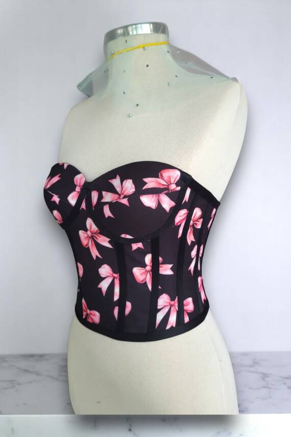 Pembe Fiyonk Desenli Bağlamalı Siyah Korse Büstiyer 3200 - 7